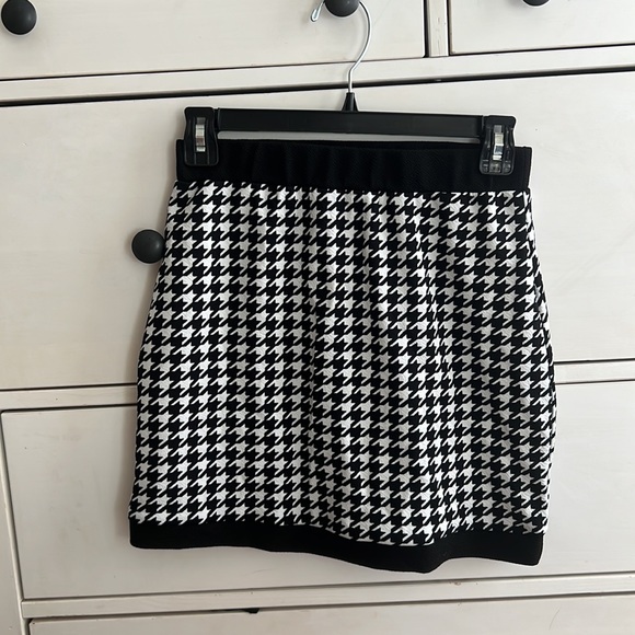 Knit Set - Picture 3 of 9